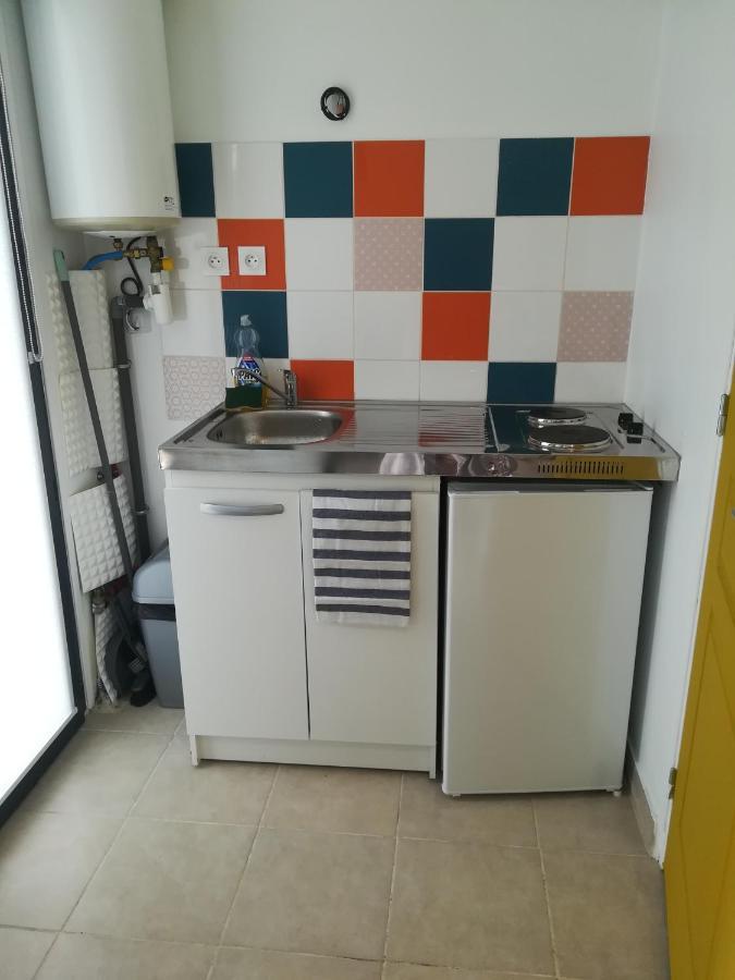 Studio Dependance Maison, 5 Mnt Gare & Tram Vénissieux Buitenkant foto