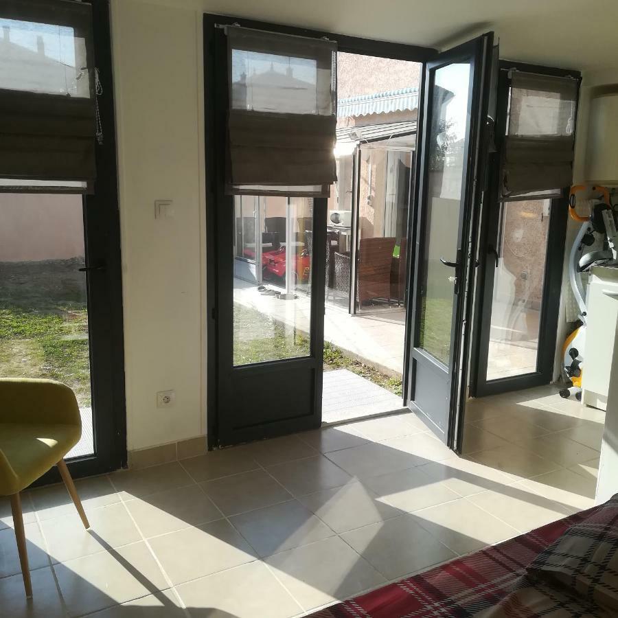 Studio Dependance Maison, 5 Mnt Gare & Tram Vénissieux Buitenkant foto