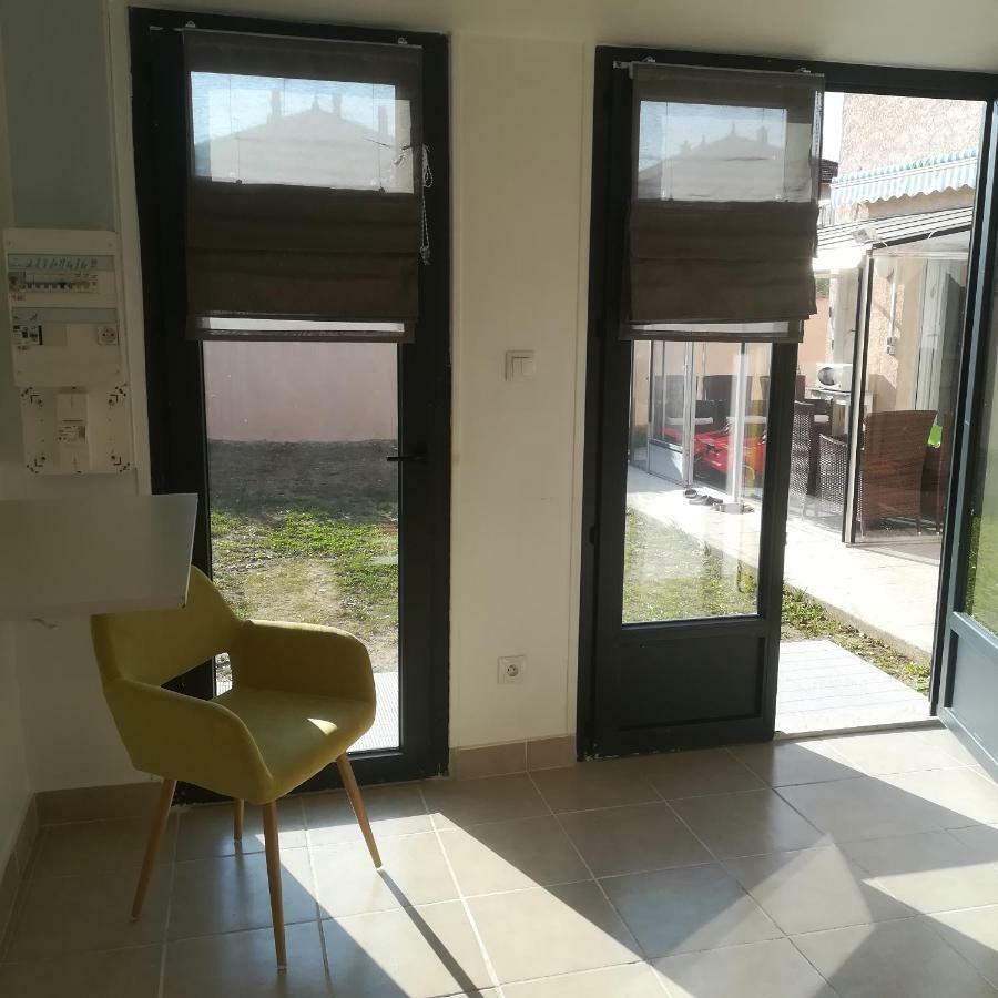 Studio Dependance Maison, 5 Mnt Gare & Tram Vénissieux Buitenkant foto